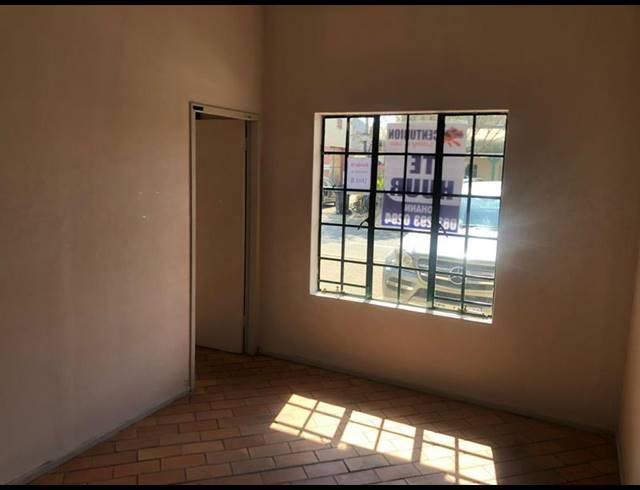 INDUSTRIAL PROPERTY TO RENT IN HENNOPSPARK